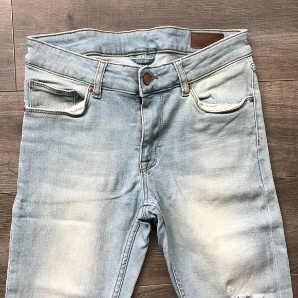 ASOS Extreme Super Skinny Jeans | Single Distressed Leg - Picture 4 of 10